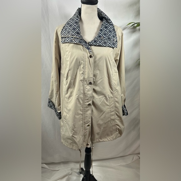 JM Collection Beige Utility Jacket with Geometric Collar - Picture 2 of 11